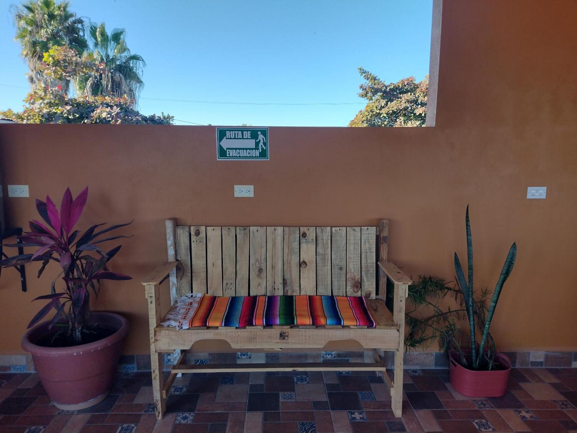 Hotel Prado'S Puerto San Carlos Exteriör bild